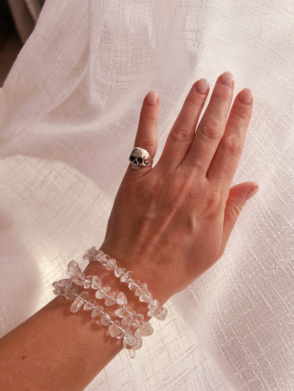 CLEAR QUARTZ CHIP BRACELET